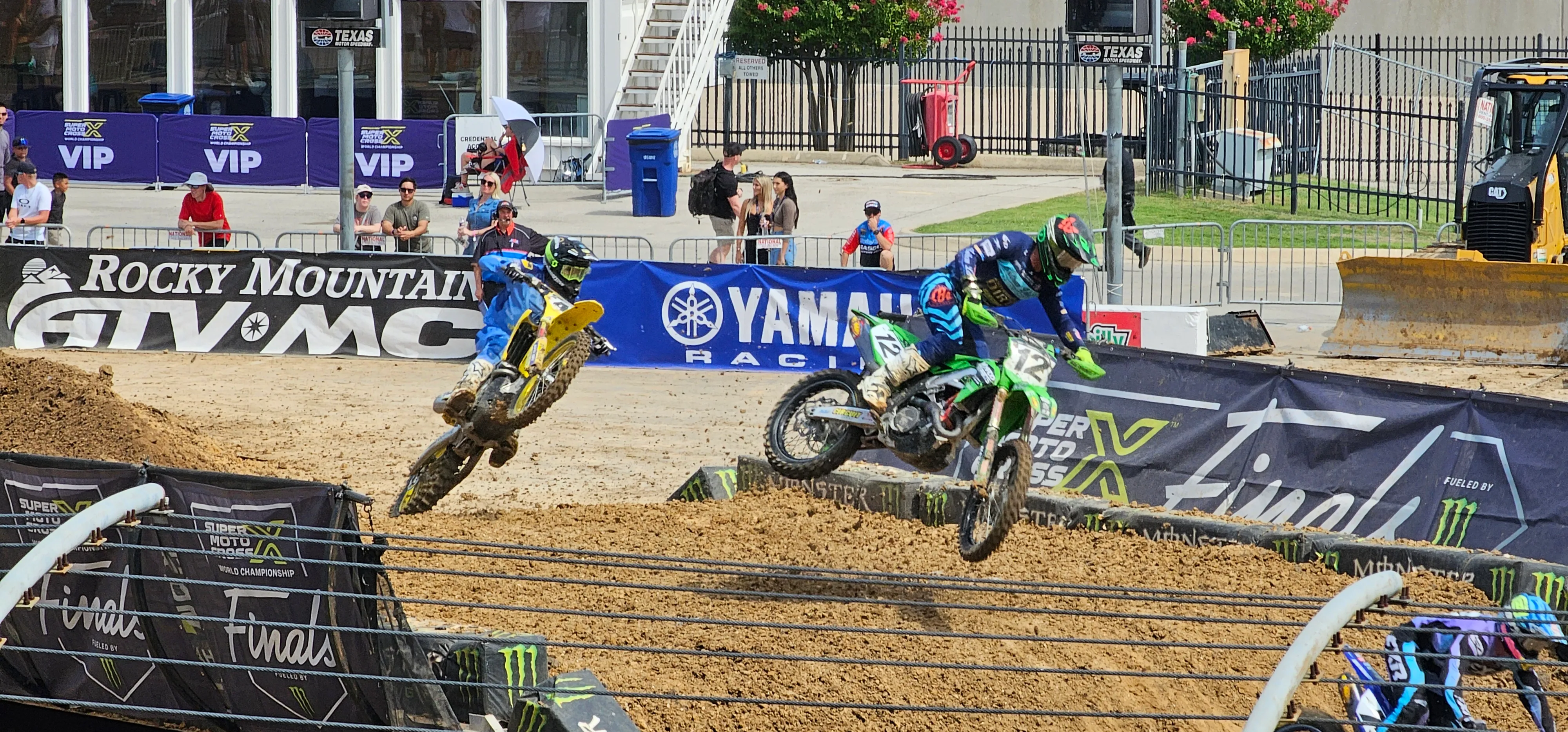 Vauhtia ja elämää linssin läpi